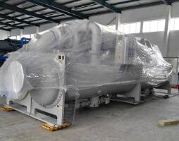 直行搬運坦克車